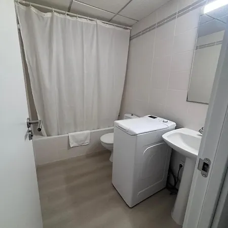 Zeus Sant Jordi Apartamento *