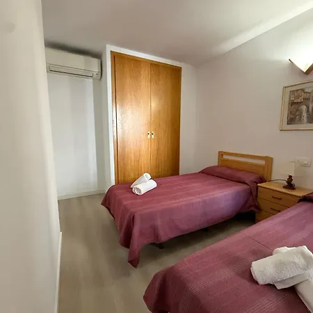 Zeus Sant Jordi Apartamento Salou