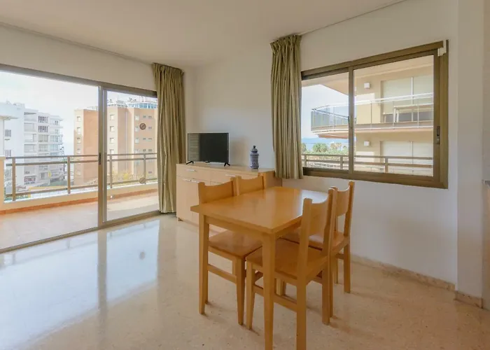 Zeus Sant Jordi Apartmán Salou